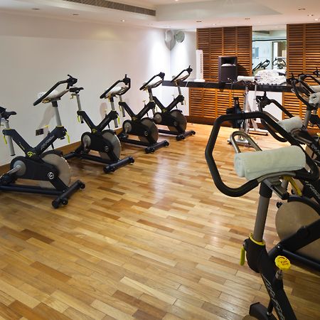 Leonardo Royal London St Paul'S Hotell Exteriör bild Spin bikes in a gym