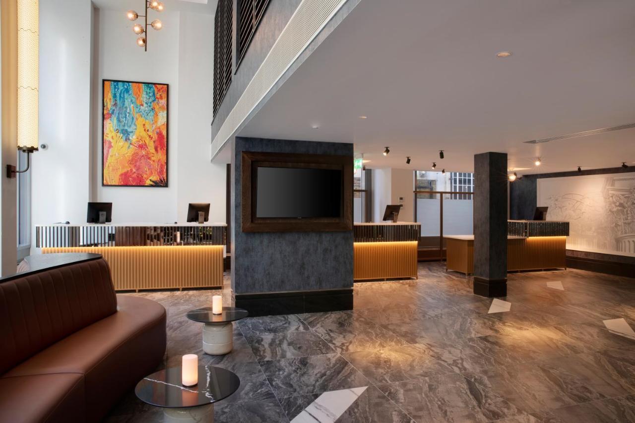 Leonardo Royal London St Paul'S Hotell Exteriör bild Reception area
