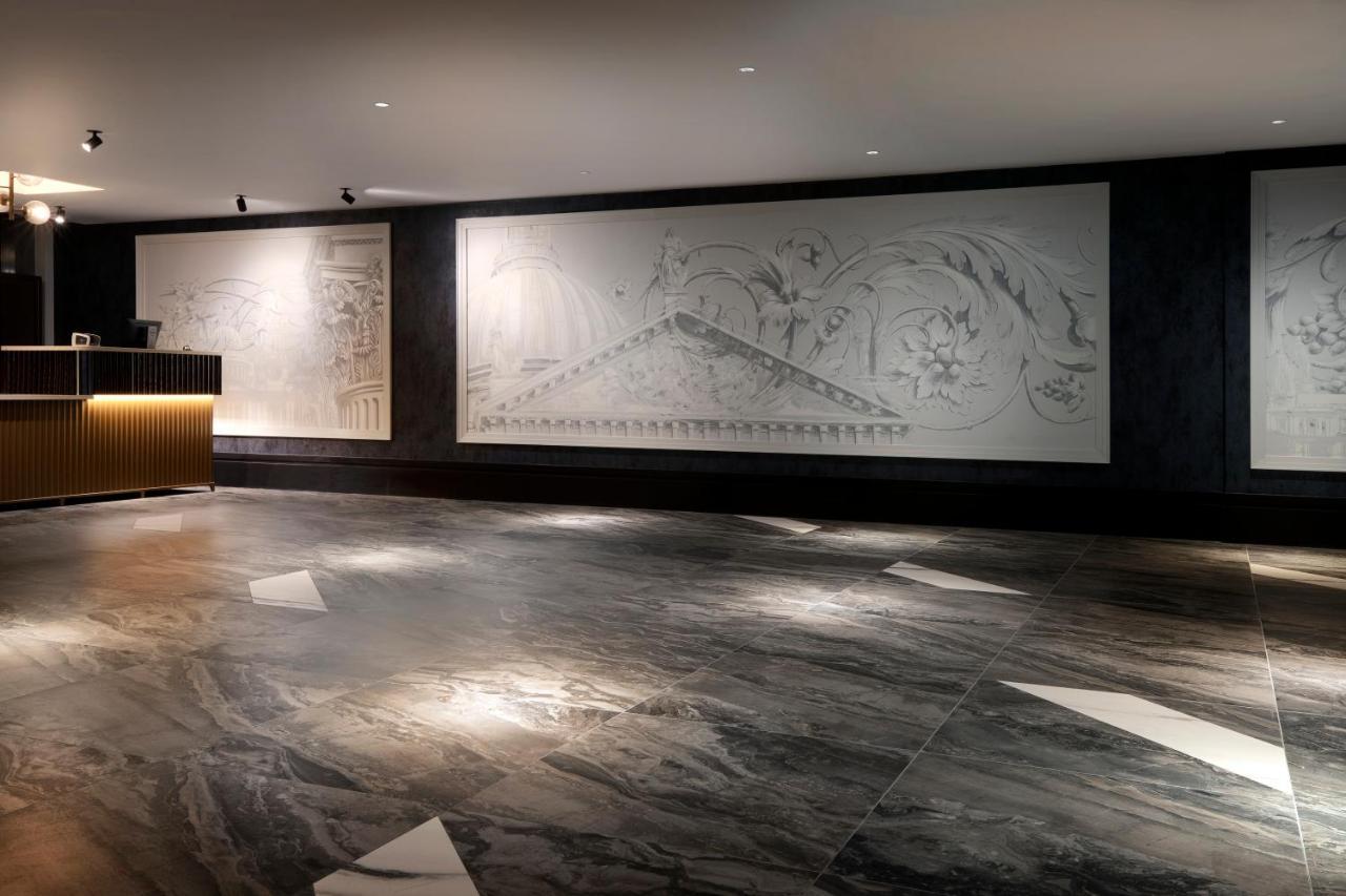 Leonardo Royal London St Paul'S Hotell Exteriör bild Marble floor