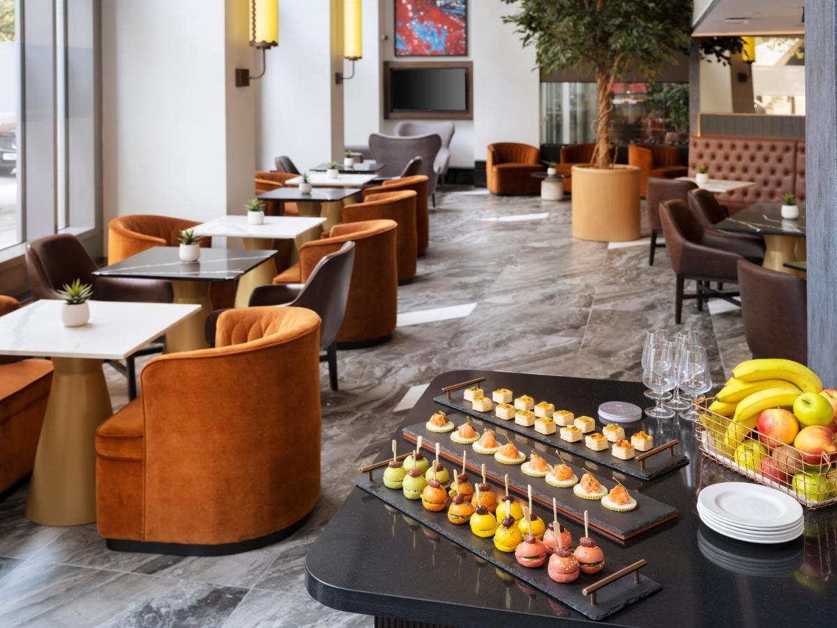 Leonardo Royal London St Paul'S Hotell Exteriör bild Interior of the hotel