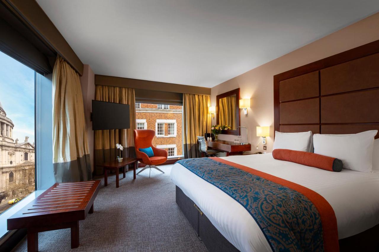 Leonardo Royal London St Paul'S Hotell Exteriör bild A room at the hotel