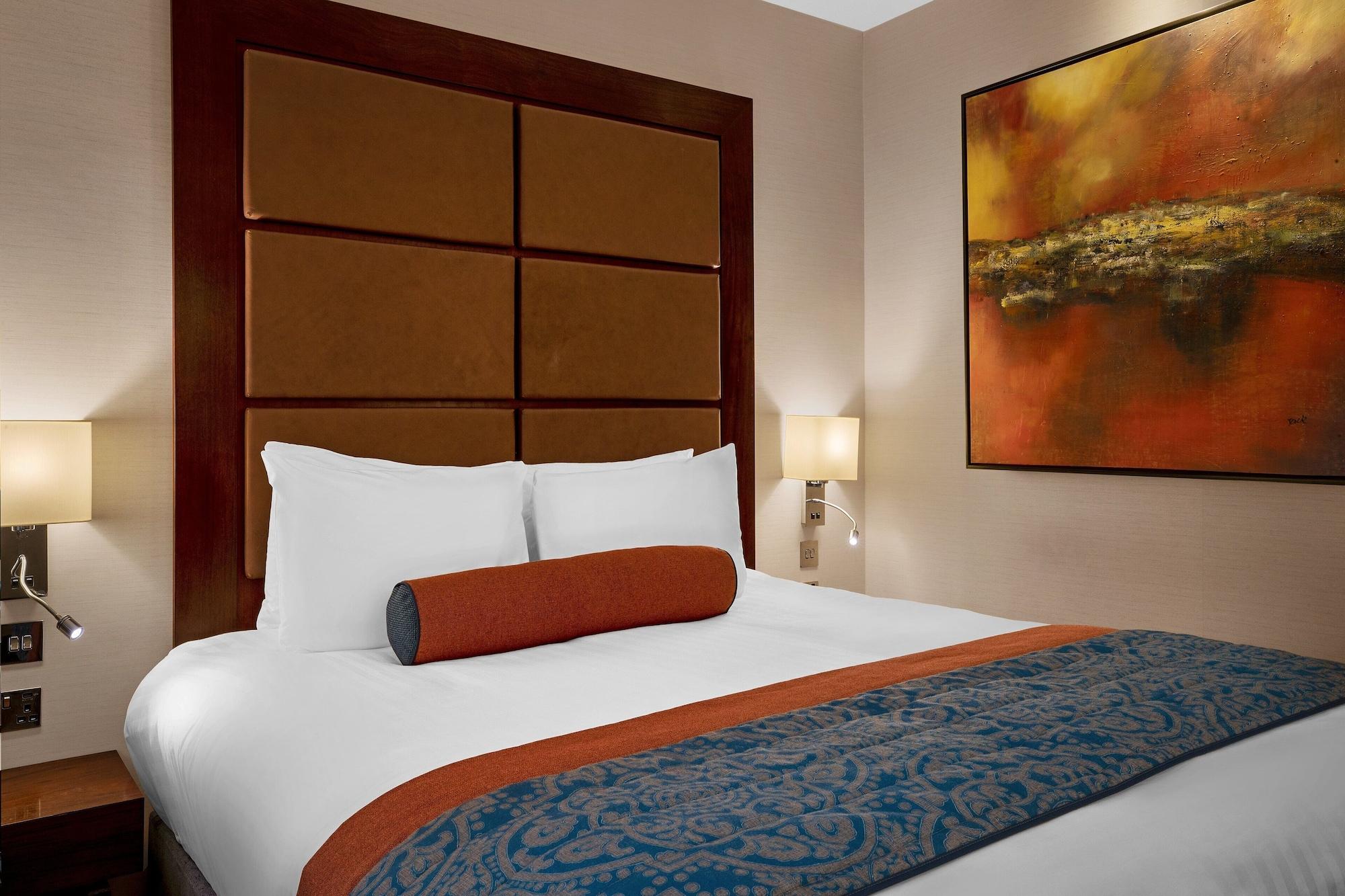 Leonardo Royal London St Paul'S Hotell Exteriör bild A room at the Mandarin Oriental, London